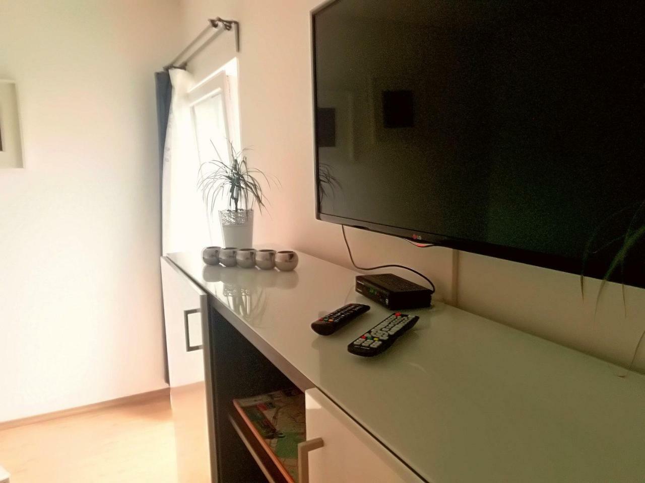Fewo Laubegast Appartement *